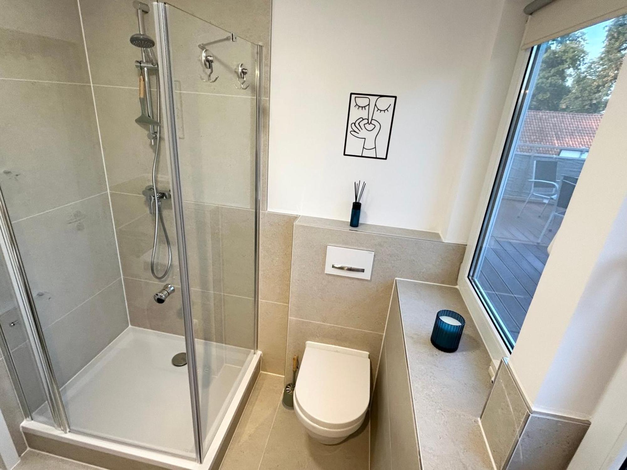 Lgh-Moderne, Ruhige Wohnung, Naehe Zum Flughafen Und Autobahn, 24H-Self-Check-In, Vollausgestattet, Disneyplus, Waschmaschine Langenhagen  Exterior foto